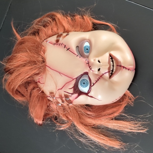 Chucky Costume - Picture 1 of 7